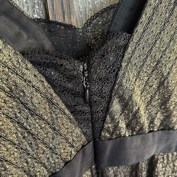 CATHERINE DEANE
Novia Dress size 0 - Picture 14 of 14